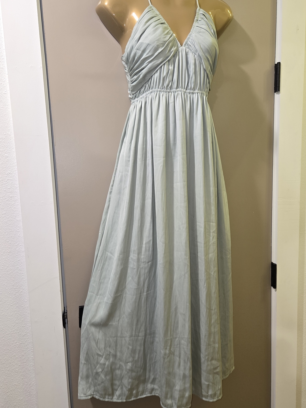 Parallel Lines Sage Green Cutout Tie Back Maxi Dress Size 10